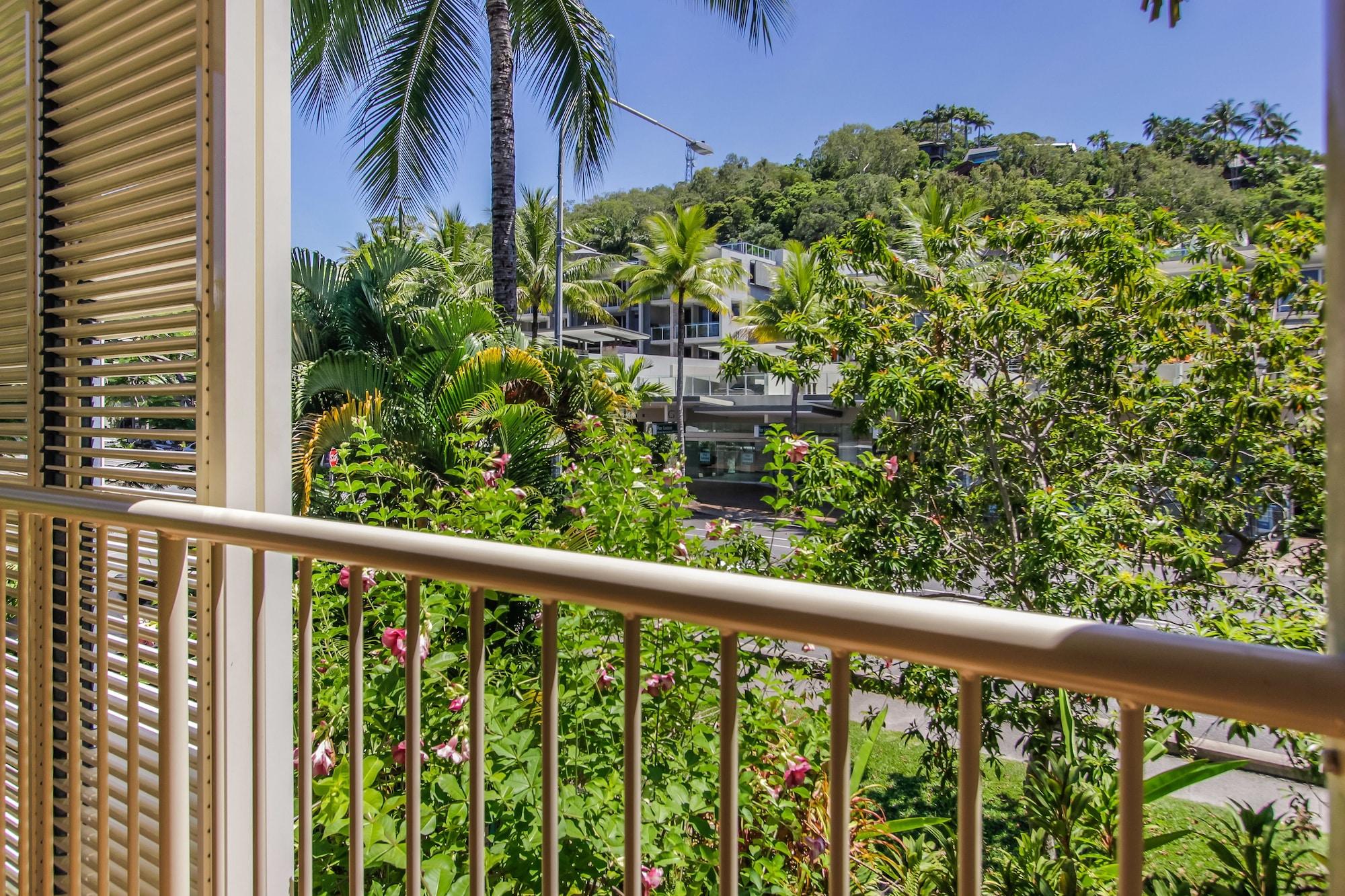Port Douglas Apartments - Adults Only Oasis Extérieur photo