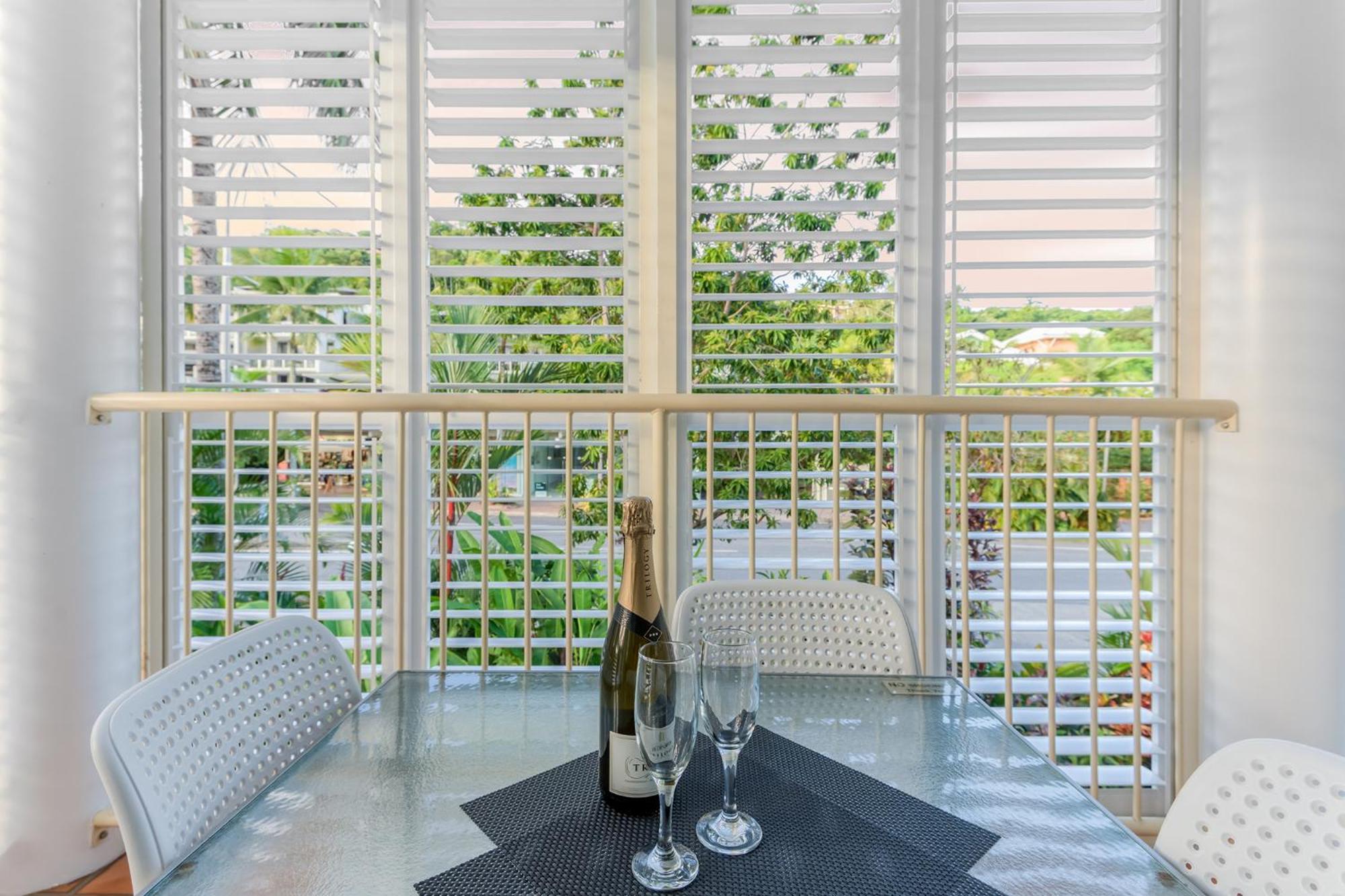 Port Douglas Apartments - Adults Only Oasis Extérieur photo