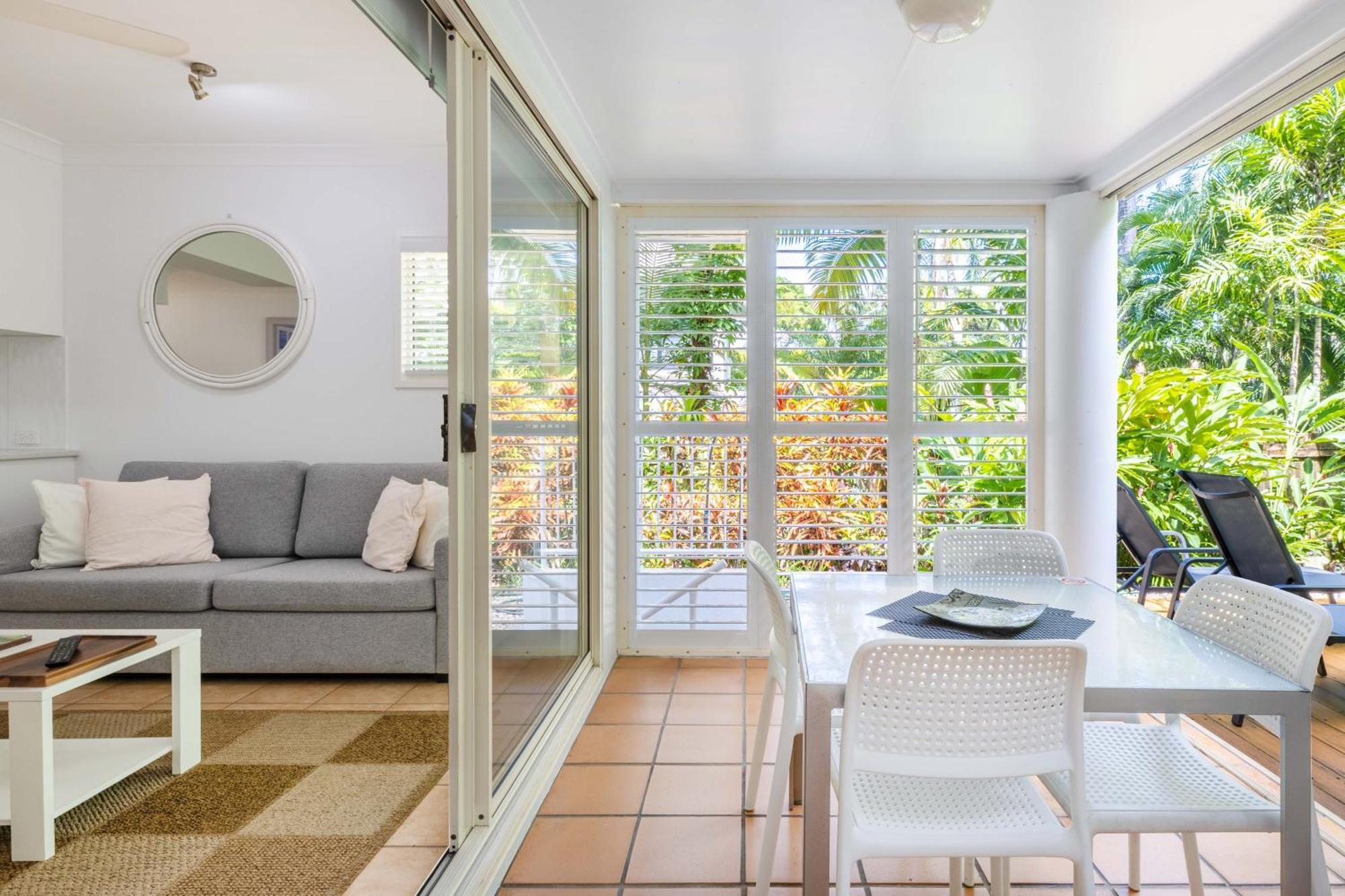 Port Douglas Apartments - Adults Only Oasis Extérieur photo