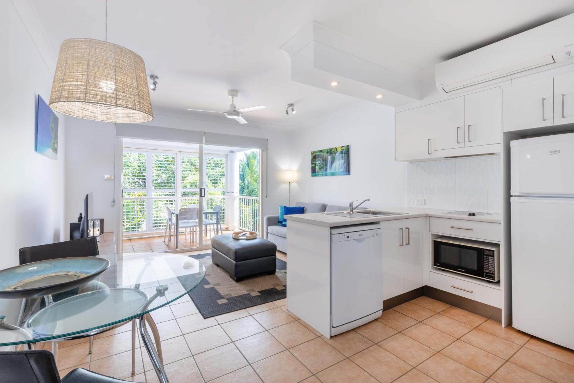 Port Douglas Apartments - Adults Only Oasis Extérieur photo